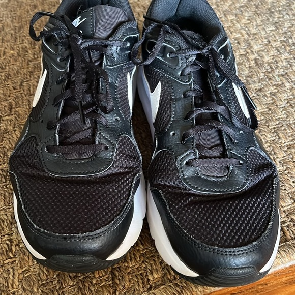 Nike Air Max SC Black/White Running Shoes Women’s Size 10 - Picture 8 of 11